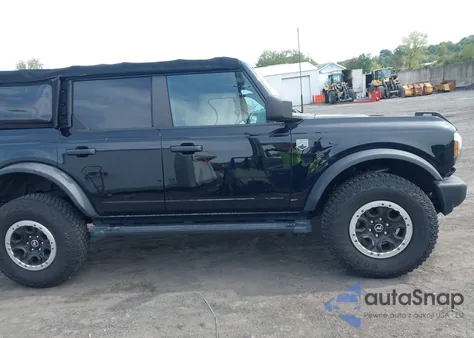 2021 Ford Bronco Big Bend z USA, uszkodzony, nr VIN 1FMEE5DP5MLA96980